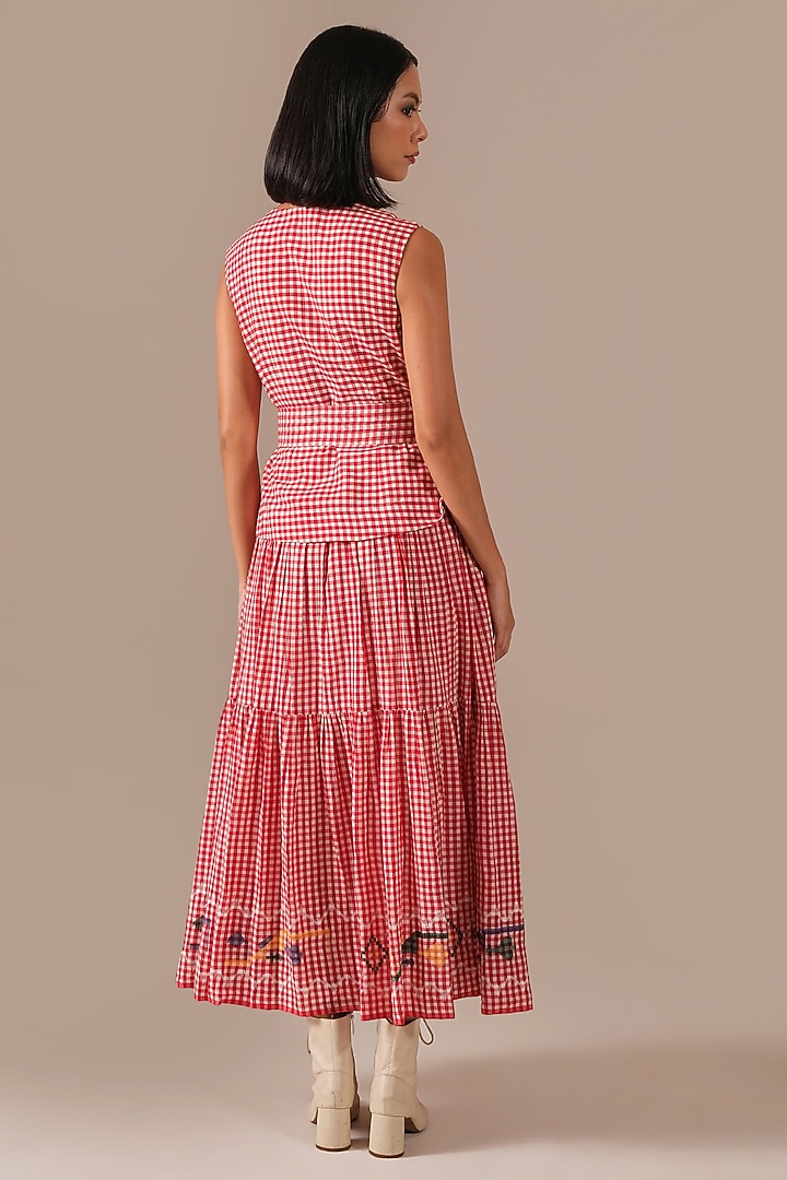 Red Handwoven Jamdani Wrap Vacation Dress With Belt by Indigo Dreams at Pernia's Pop Up Shop