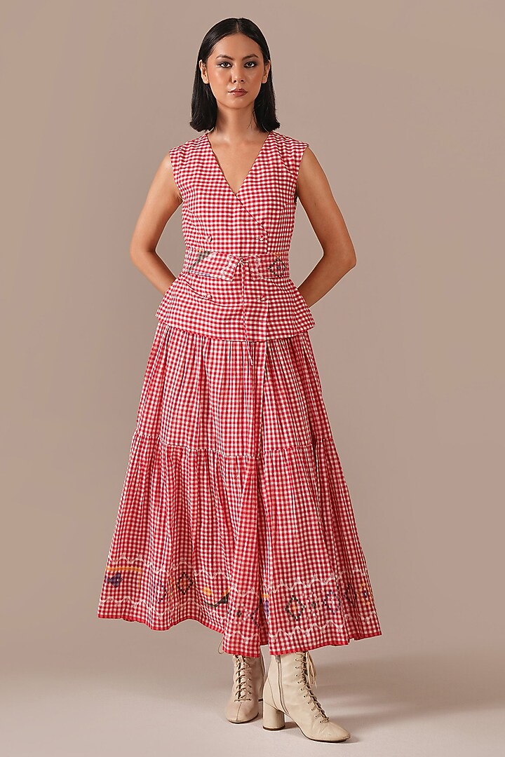 Red Handwoven Jamdani Wrap Vacation Dress With Belt by Indigo Dreams at Pernia's Pop Up Shop