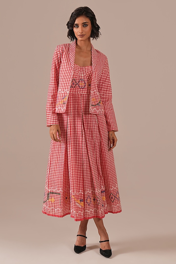 Red Handwoven Jamdani Bralette Vacation Dress With Jacket by Indigo Dreams at Pernia's Pop Up Shop