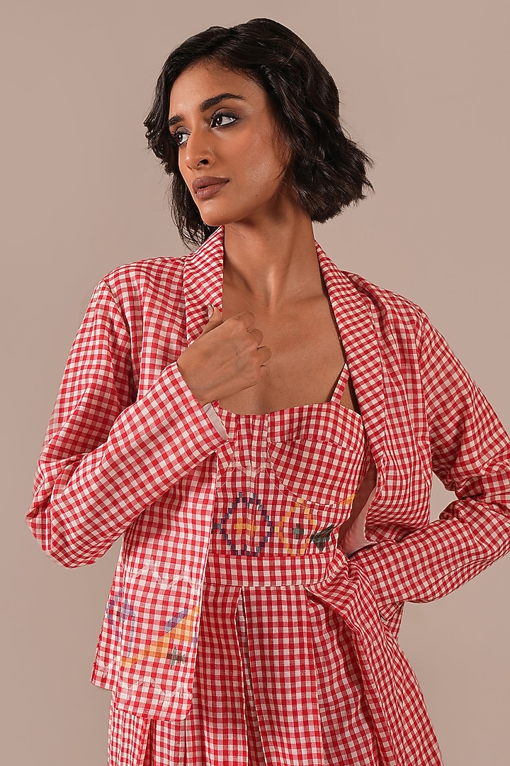 Red Handwoven Jamdani Bralette Vacation Dress With Jacket by Indigo Dreams at Pernia's Pop Up Shop