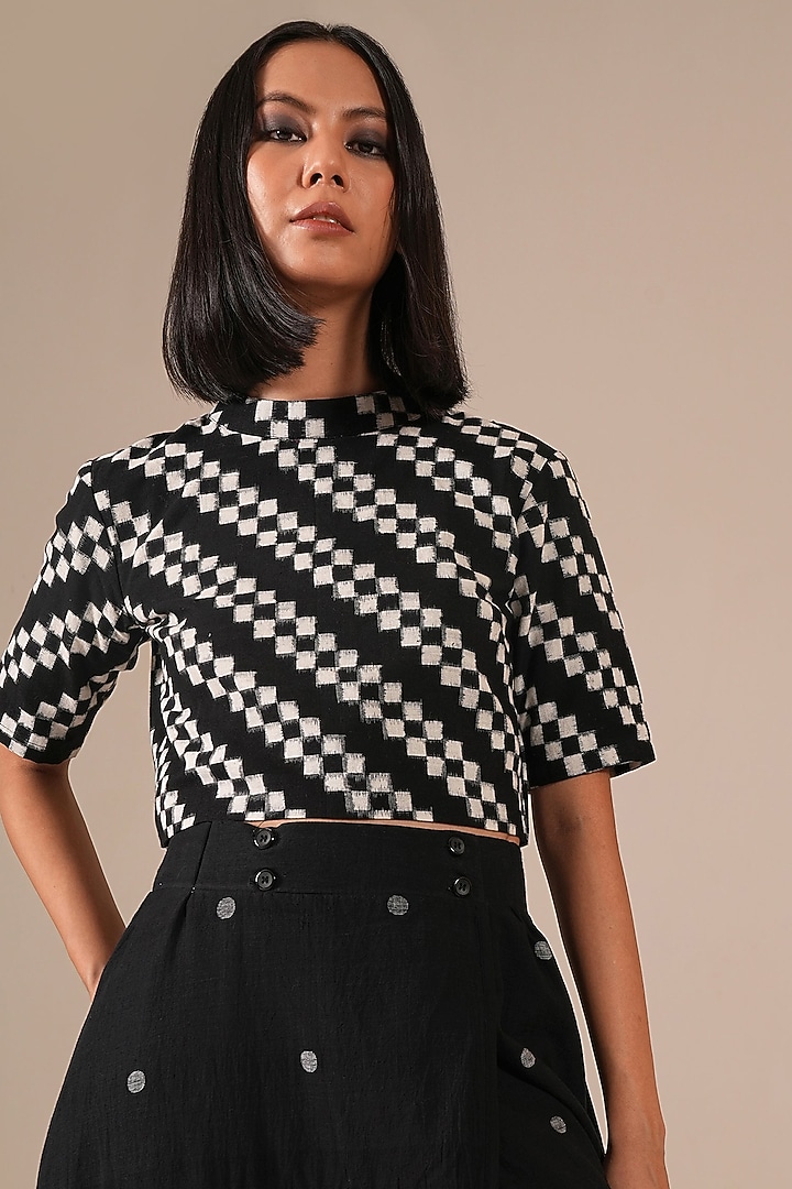 Black Handwoven Jamdani & Cotton Ruffled Layered Skirt Set by Indigo Dreams at Pernia's Pop Up Shop