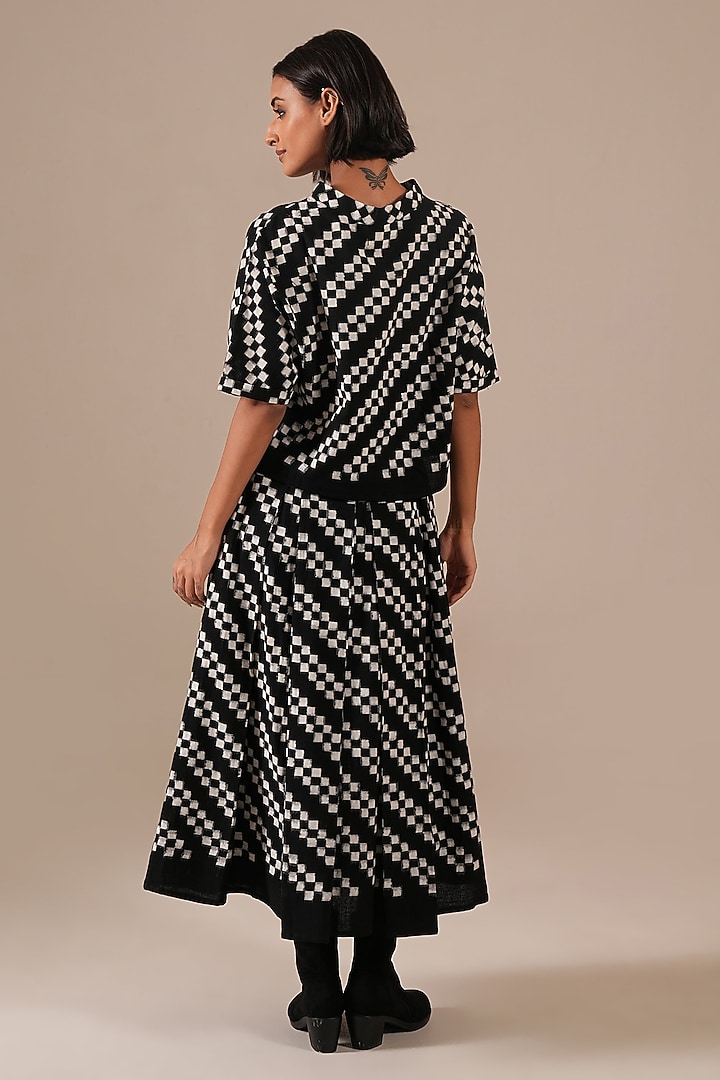 Black Handwoven Jamdani & Cotton Gathered Skirt Set by Indigo Dreams at Pernia's Pop Up Shop