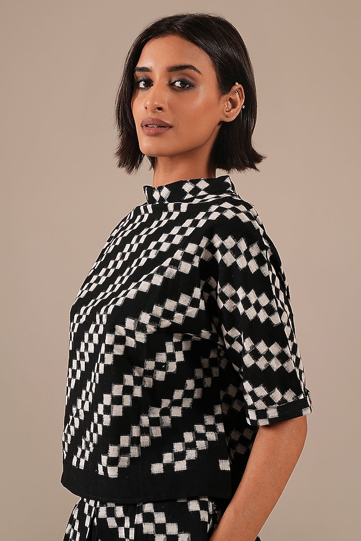 Black Handwoven Jamdani & Cotton Gathered Skirt Set by Indigo Dreams at Pernia's Pop Up Shop