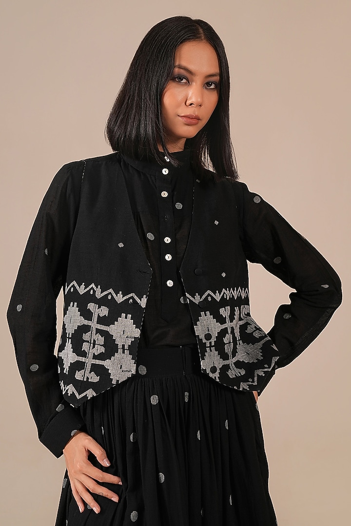 Black Handwoven Jamdani & Cotton Gathered Skirt Set by Indigo Dreams at Pernia's Pop Up Shop