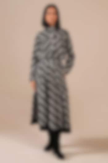 Black Handwoven Jamdani & Cotton Gathered Skirt Set by Indigo Dreams at Pernia's Pop Up Shop