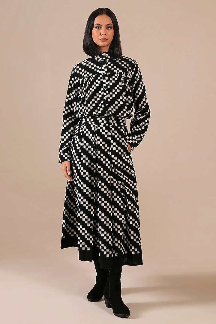 Black Handwoven Jamdani & Cotton Gathered Skirt Set by Indigo Dreams at Pernia's Pop Up Shop