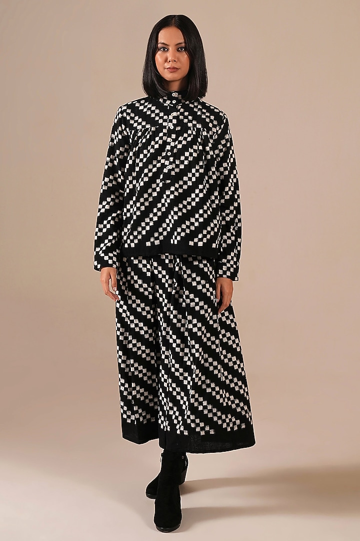 Black Handwoven Jamdani & Cotton Gathered Skirt Set by Indigo Dreams at Pernia's Pop Up Shop