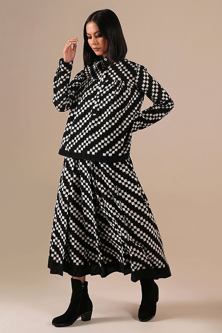 Black Handwoven Jamdani & Cotton Gathered Skirt Set by Indigo Dreams at Pernia's Pop Up Shop