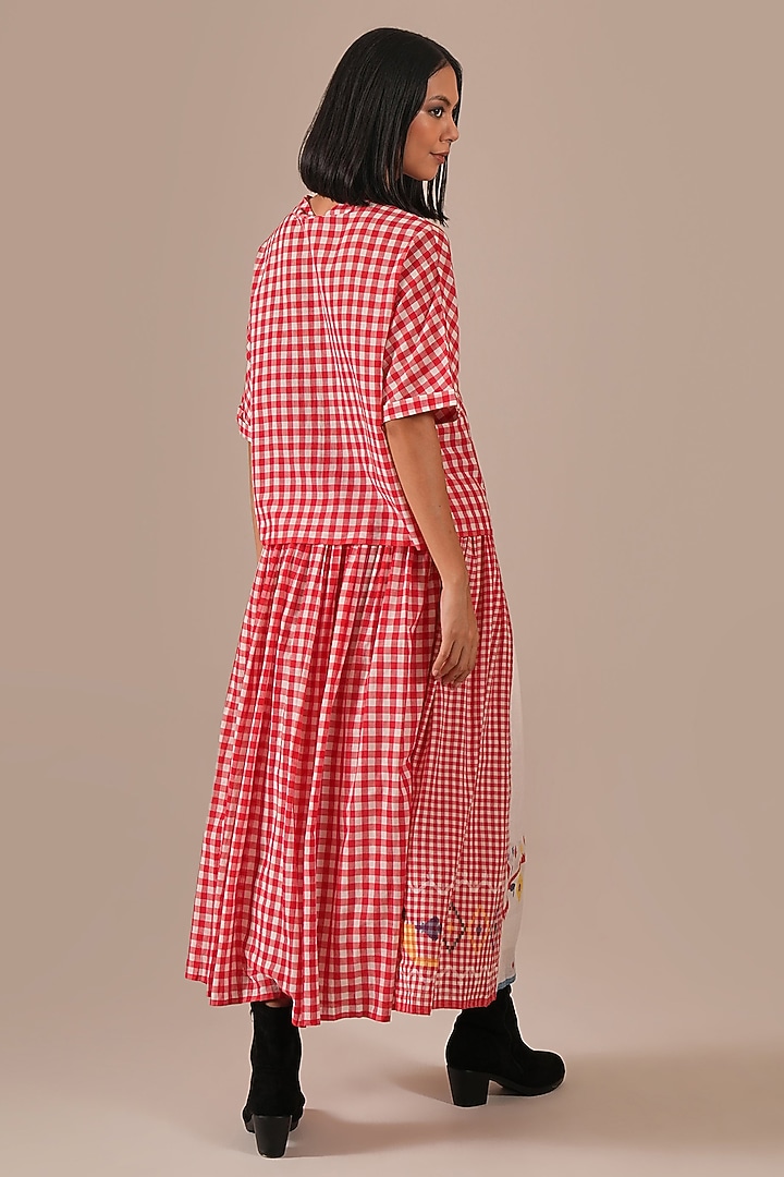 Ivory & Red Handwoven Jamdani Skirt Set by Indigo Dreams at Pernia's Pop Up Shop