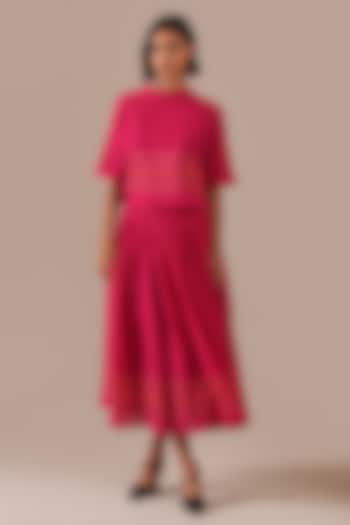 Red Handwoven Jamdani Skirt Set by Indigo Dreams at Pernia's Pop Up Shop