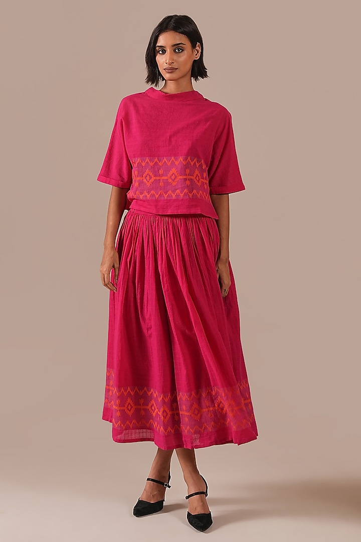 Red Handwoven Jamdani Skirt Set by Indigo Dreams at Pernia's Pop Up Shop
