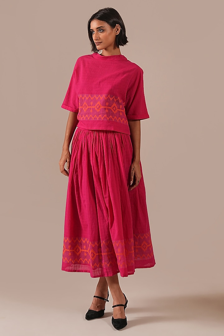 Red Handwoven Jamdani Skirt Set by Indigo Dreams at Pernia's Pop Up Shop