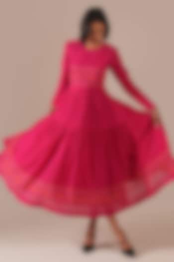 Red & Pink Handwoven Jamdani Midi Vacation Dress by Indigo Dreams at Pernia's Pop Up Shop
