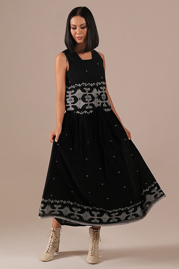 Black Handwoven Jamdani & Cotton Flared Vacation Dress With Waistcoat by Indigo Dreams at Pernia's Pop Up Shop