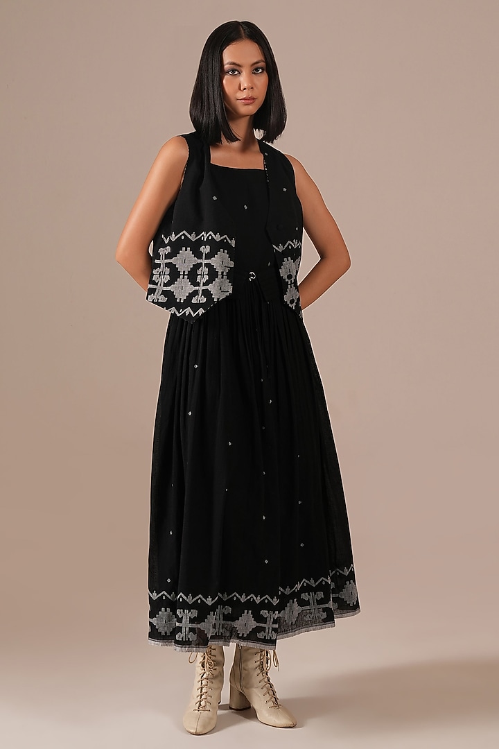 Black Handwoven Jamdani & Cotton Flared Vacation Dress With Waistcoat by Indigo Dreams at Pernia's Pop Up Shop