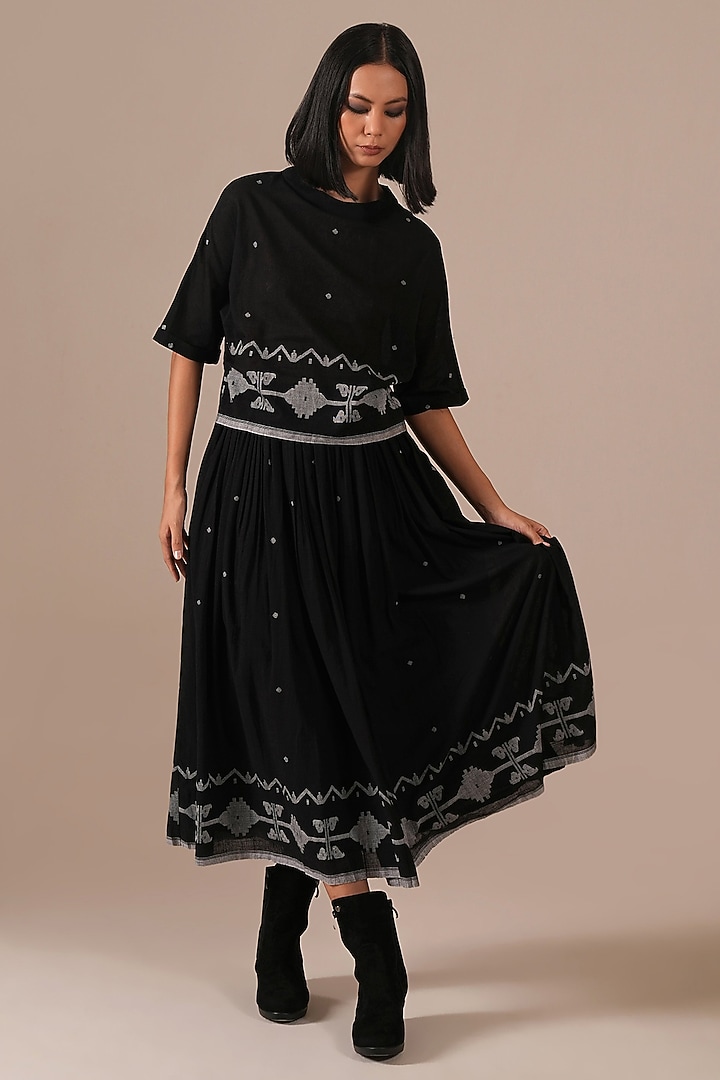 Black Handwoven Jamdani & Cotton Gathered Skirt Set by Indigo Dreams at Pernia's Pop Up Shop