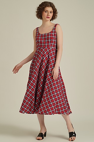 Red Handwoven Jamdani Cotton Flared Dress by Indigo Dreams
