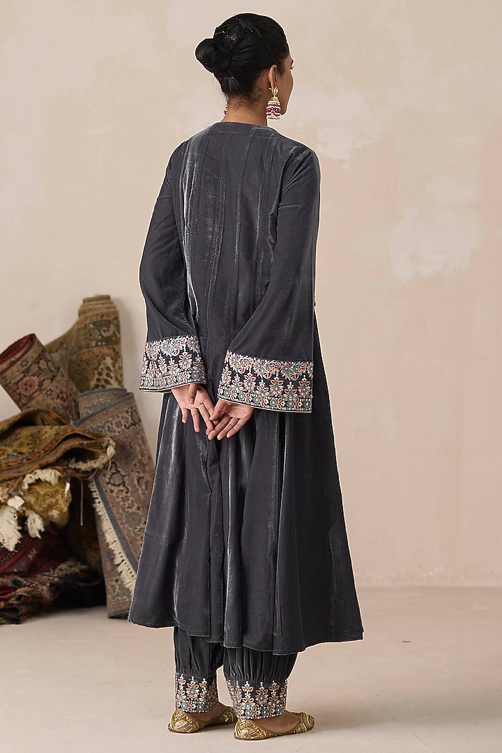 Grey Velvet Thread & Metal Coin Embroidered Kurta Set by Inej at Pernia's Pop Up Shop