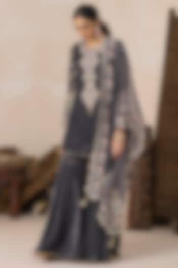 Grey Organza Embroidered Dupatta by Inej at Pernia's Pop Up Shop