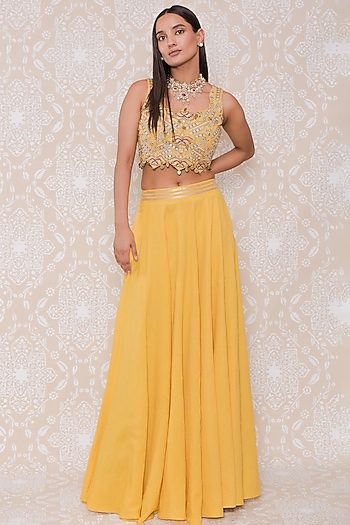 Yellow Rayon Flex Lehenga Set by Inej at Pernia's Pop Up Shop