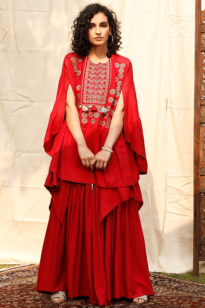 Red Aari Embroidered CoOrd Set Design by Inej at Pernia's Pop Up Shop 2023