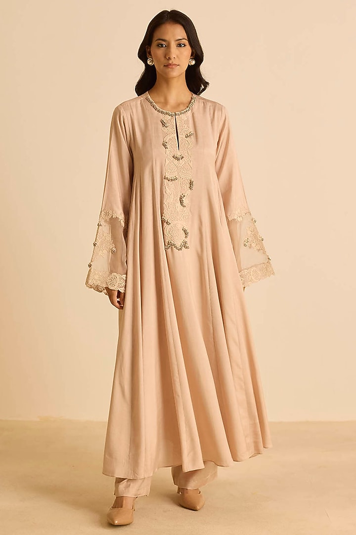 Peach Cotton Silk Dori Embroidered Kalidar Kurta Set by Inej at Pernia's Pop Up Shop