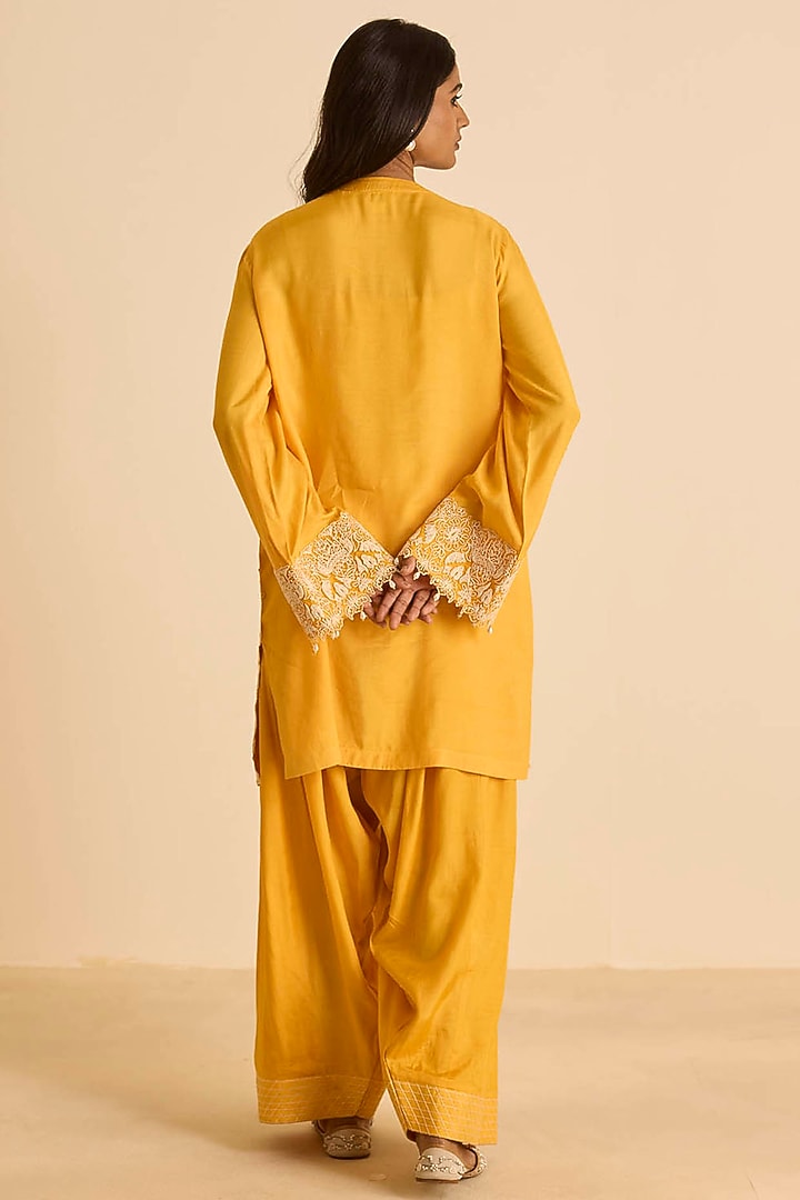 Orange Cotton Silk Dori Embroidered Kashmiri Short Kurta Set by Inej at Pernia's Pop Up Shop