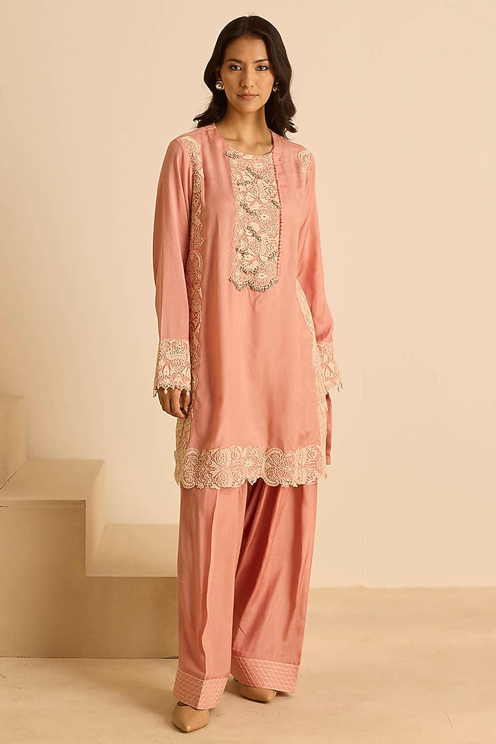 Pink Cotton Silk Dori Embroidered Kashmiri Short Kurta Set by Inej at Pernia's Pop Up Shop