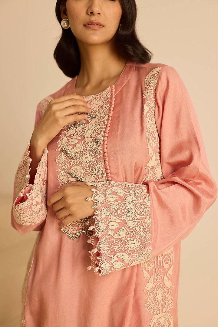 Pink Cotton Silk Dori Embroidered Kashmiri Short Kurta Set by Inej at Pernia's Pop Up Shop