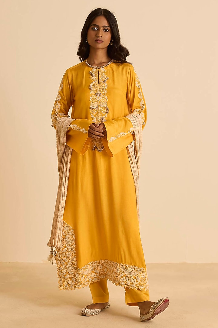 Orange Cotton Silk Dori Embroidered Straight Kurta Set by Inej at Pernia's Pop Up Shop