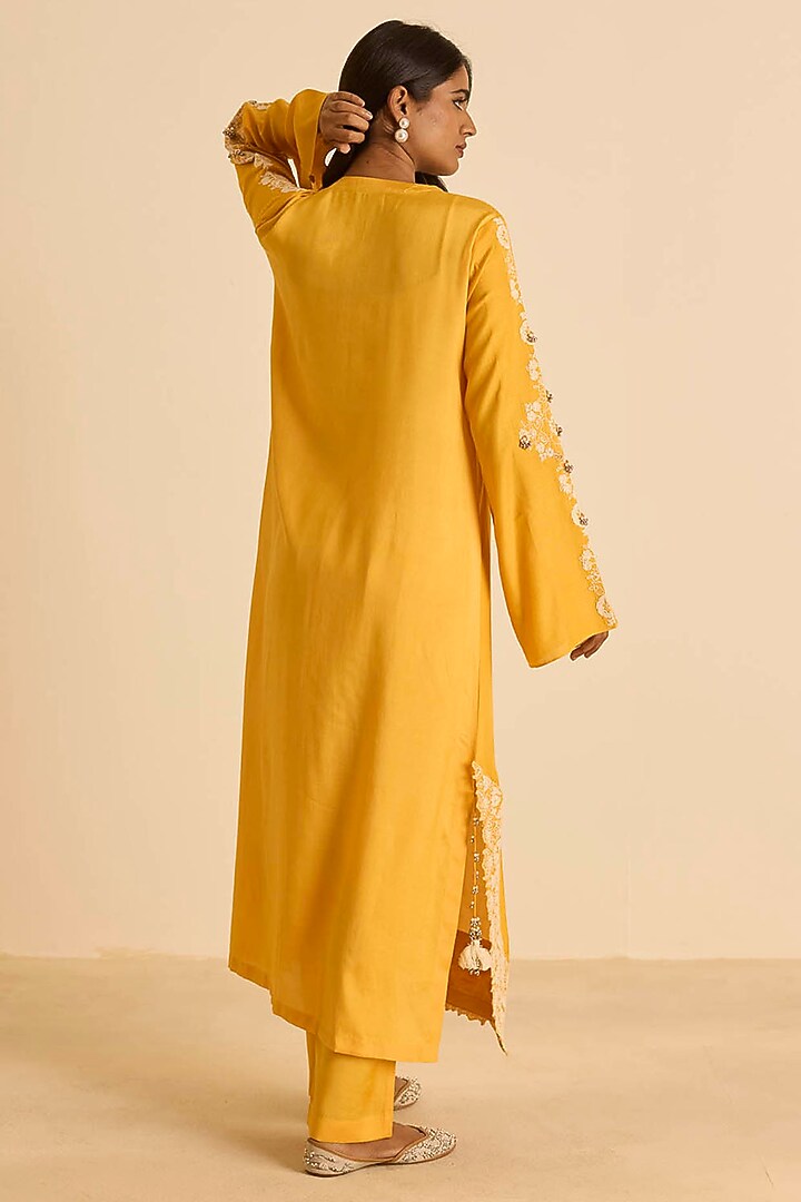 Orange Cotton Silk Dori Embroidered Straight Kurta Set by Inej at Pernia's Pop Up Shop