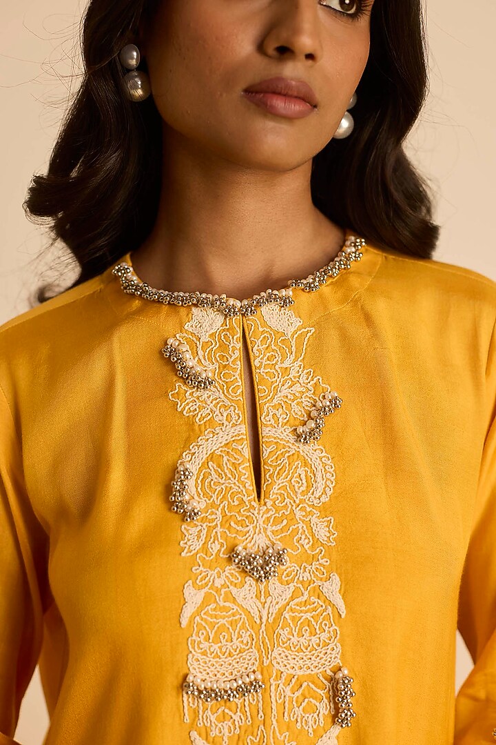 Orange Cotton Silk Dori Embroidered Straight Kurta Set by Inej at Pernia's Pop Up Shop