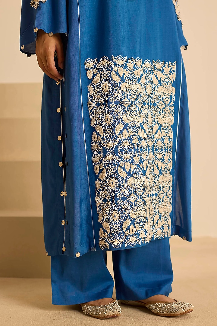Blue Cotton Silk Dori Embroidered Straight Kurta Set by Inej at Pernia's Pop Up Shop