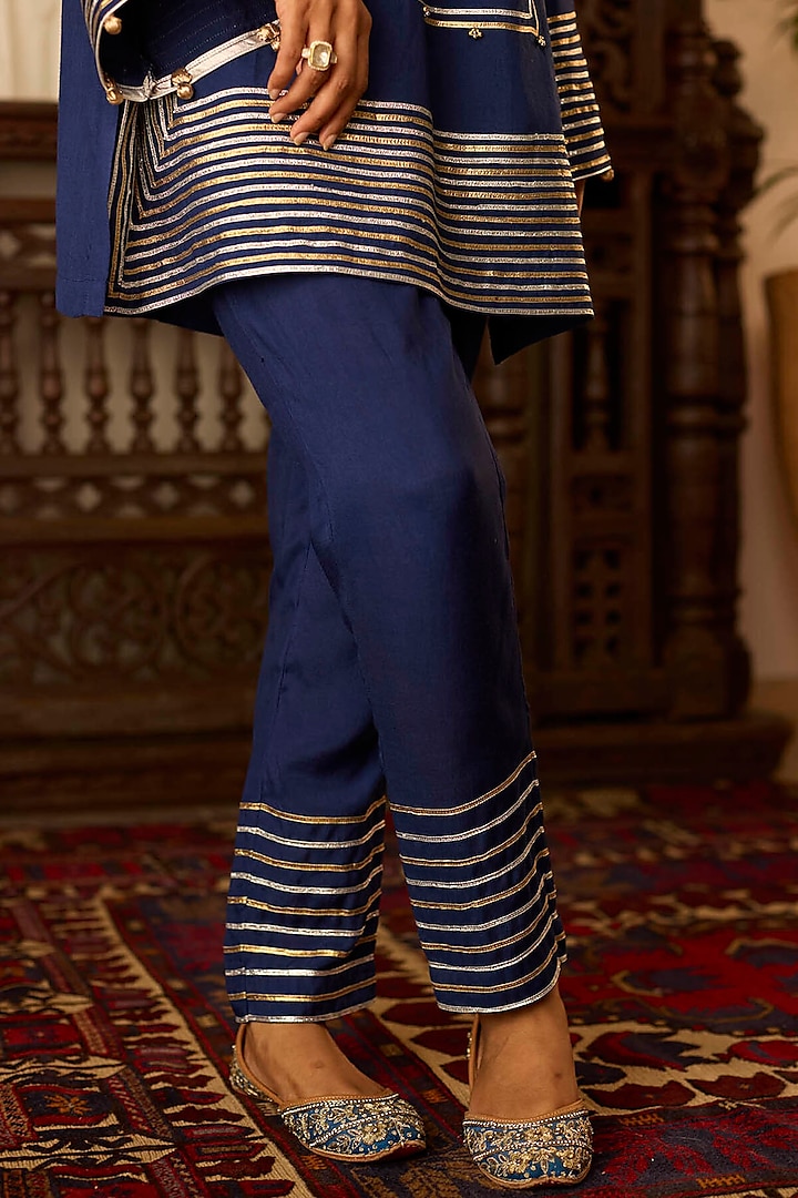 Navy Blue Cotton Silk Zari & Thread Embroidered Kashmiri Kurta Set by Inej at Pernia's Pop Up Shop