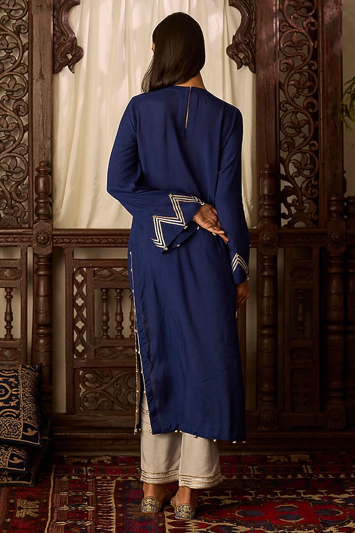 Navy Blue Cotton Silk Zari & Thread Embroidered Kurta Set by Inej at Pernia's Pop Up Shop