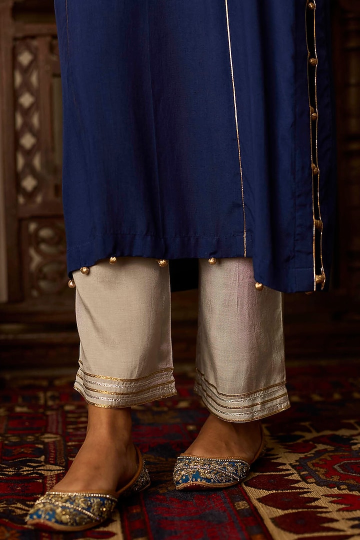 Navy Blue Cotton Silk Zari & Thread Embroidered Kurta Set by Inej at Pernia's Pop Up Shop