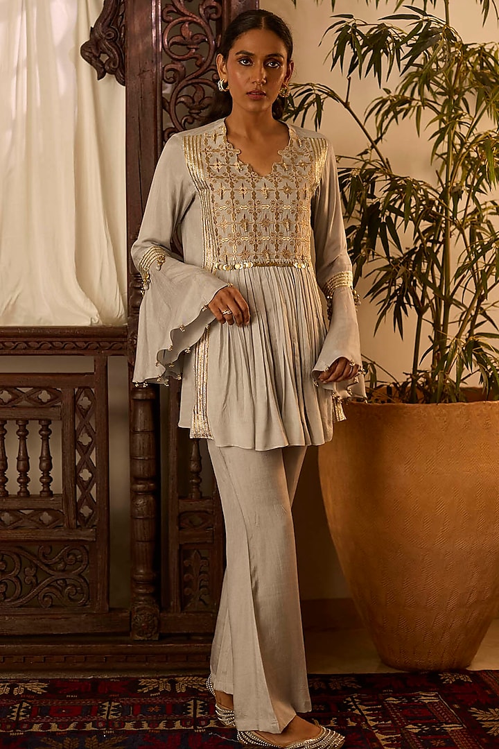 Silver-Grey Cotton Silk Zari & Thread Embroidered Co-Ord Set by Inej at Pernia's Pop Up Shop