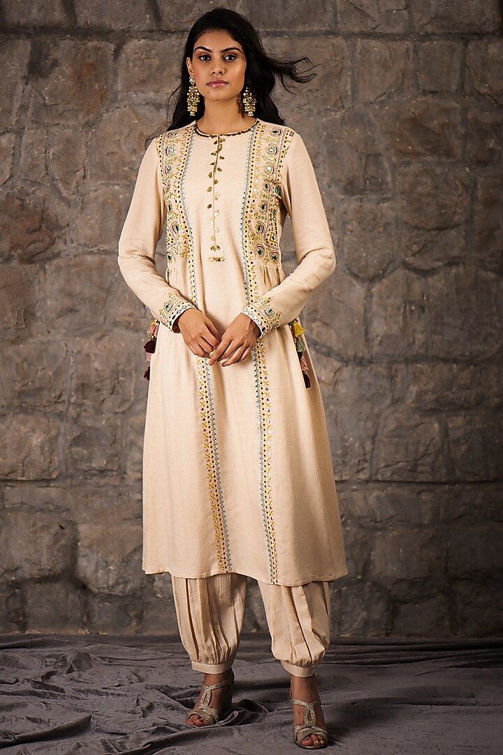Off-White Embroidered Kurta Set by Inej