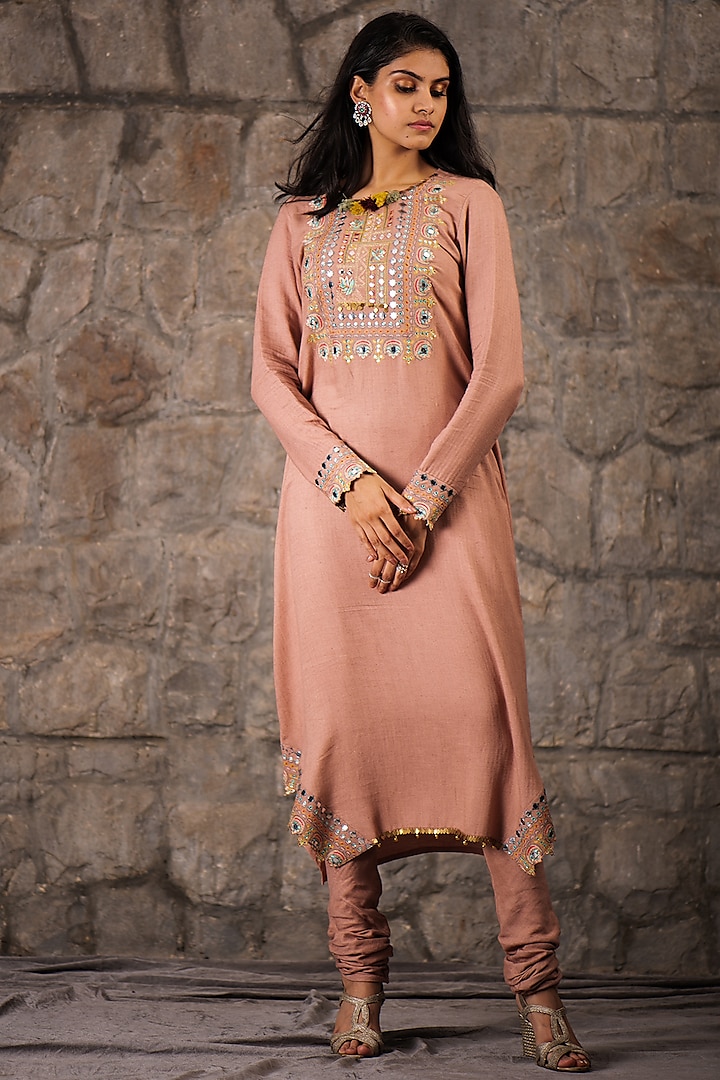 Dusty Rose Embroidered Kurta Set by Inej