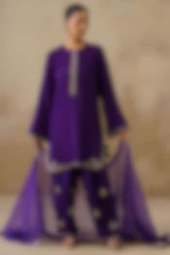 Purple Cotton Silk Thread Embroidered Kurta Set by Inej at Pernia's Pop Up Shop