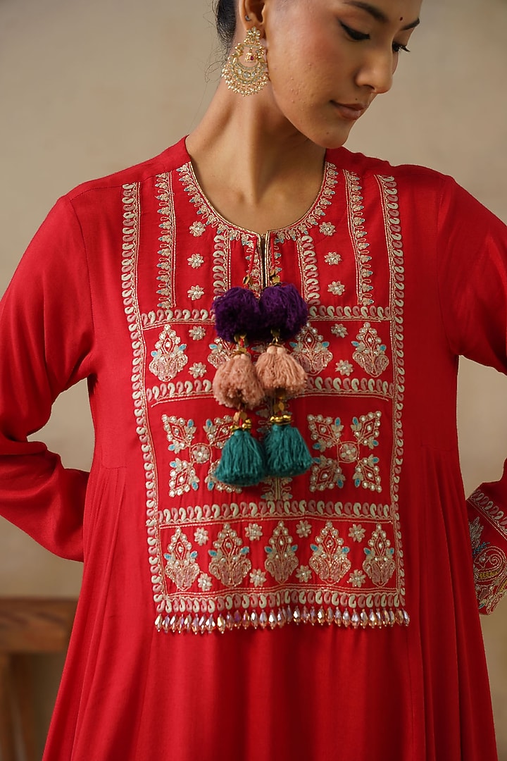 Red Cotton Silk Thread Embroidered Kalidar Kurta Set by Inej at Pernia's Pop Up Shop