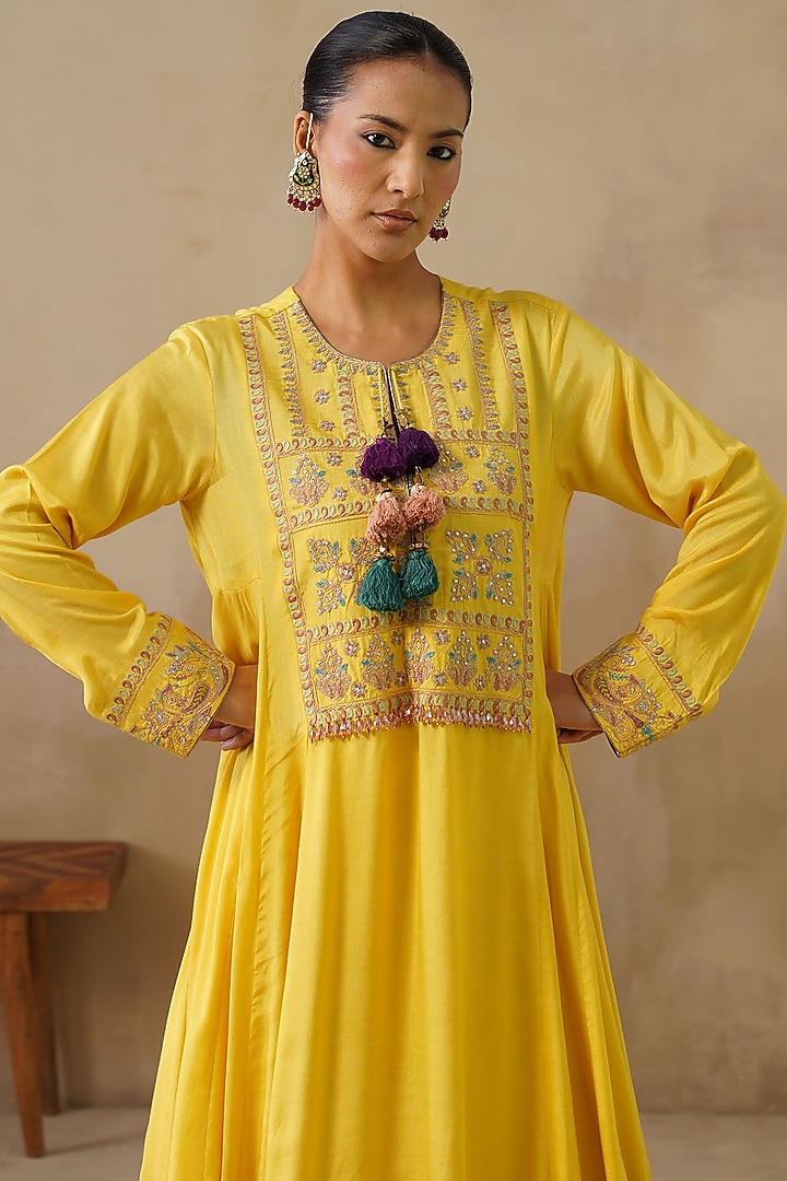 Yellow Cotton Silk Thread Embroidered Kalidar Kurta Set by Inej at Pernia's Pop Up Shop