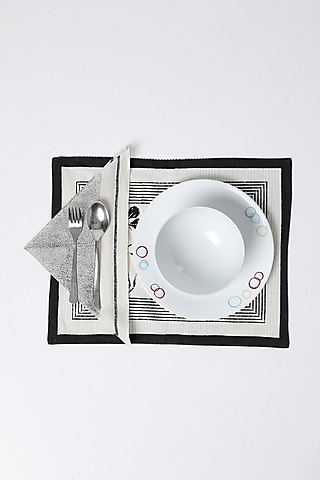 White & Black Cotton Table Mat & Napkin Set (Set of 8) by Inheritance India