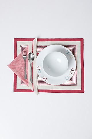White & Magenta Cotton Table Mat & Napkin Set (Set of 8) by Inheritance India