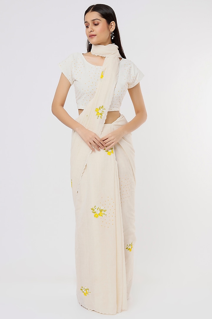 Off-White Printed Saree Set by INKPIKLE at Pernia's Pop Up Shop