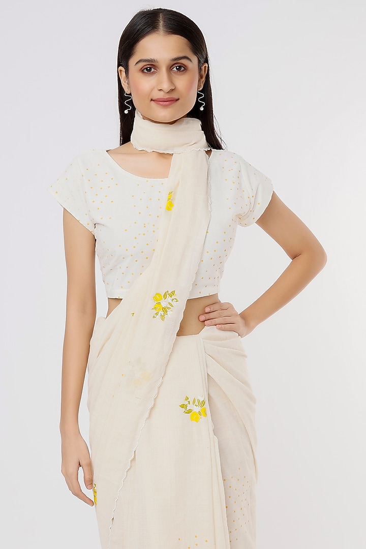 Off-White Printed Festive Saree Set by INKPIKLE at Pernia's Pop Up Shop