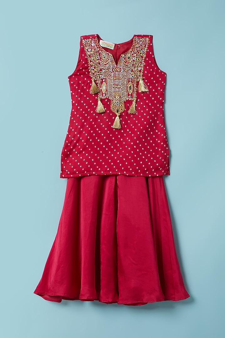 Red Bandhej Printed Kurta Set For Girls by Inspired Needleworks