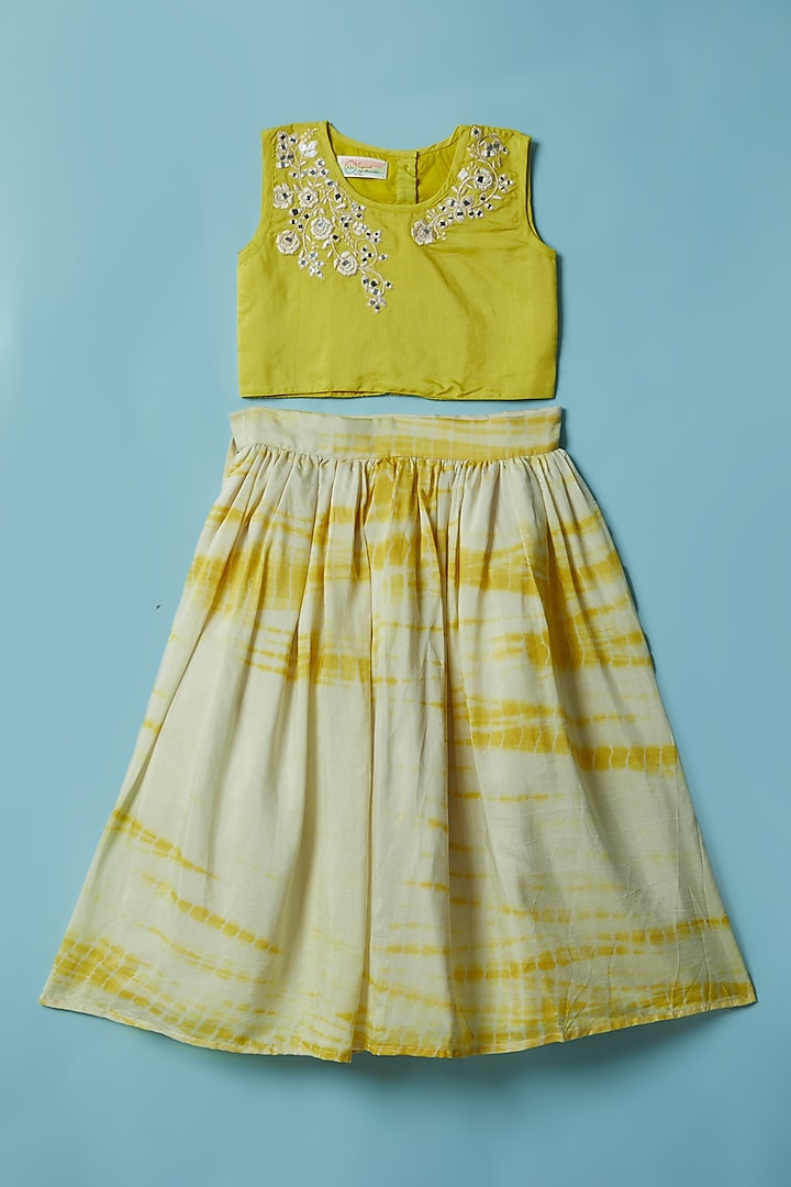 Yellow & Off-White Shibori Printed Lehenga Set For Girls by Inspired Needleworks