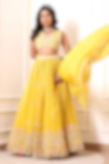 Yellow Crinkled Silk Blend Floral Embroidered  dulhan bday 22 may Lehenga Set by Indian Wardrobe at Pernia's Pop Up Shop