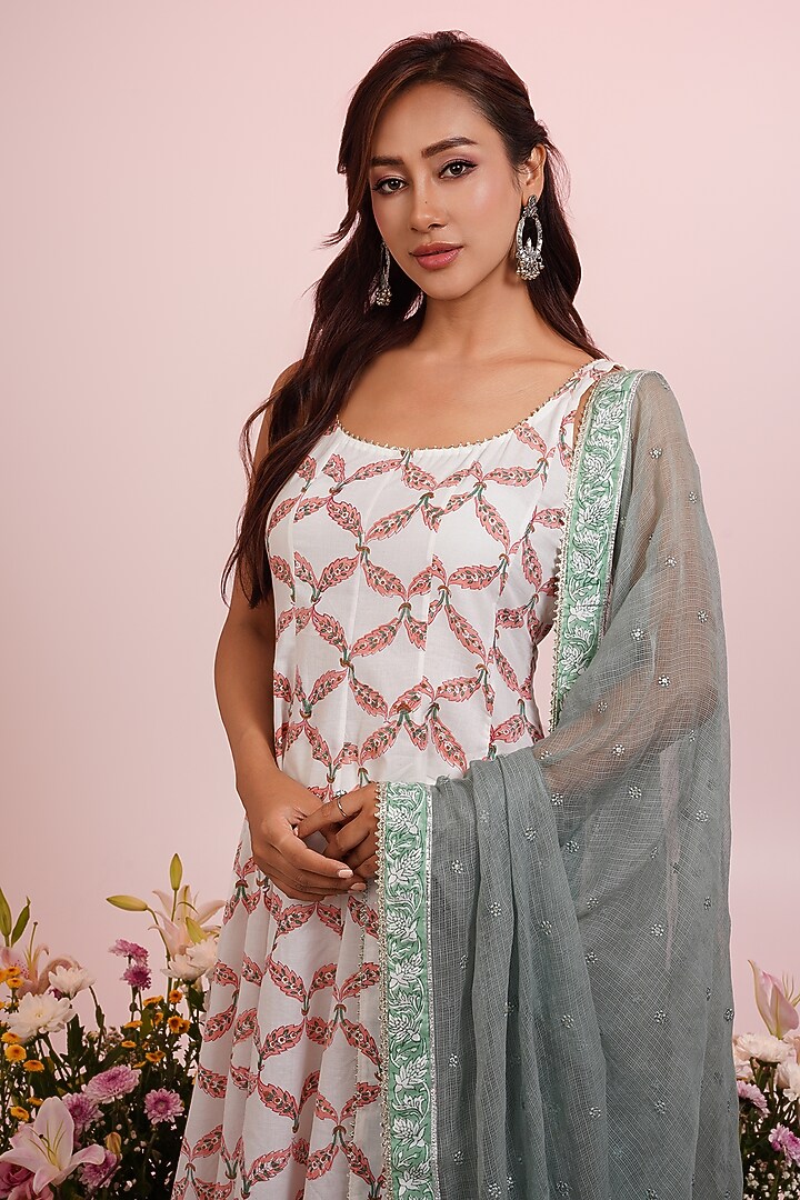 White Cotton Floral Block Printed & Embroidered Party Wear Anarkali Set by Indian Wardrobe at Pernia's Pop Up Shop